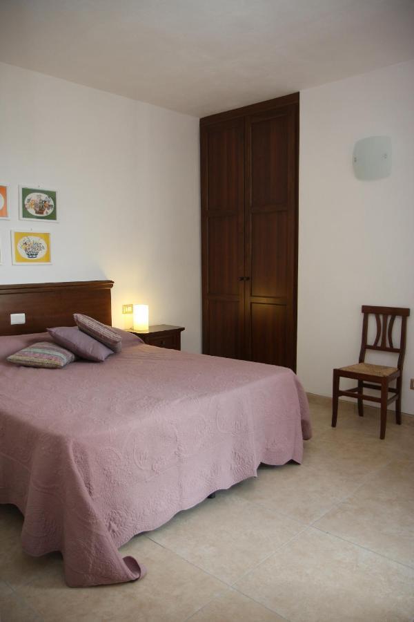Bed and Breakfast Gli Acini Pietra dei Giorgi Exterior foto