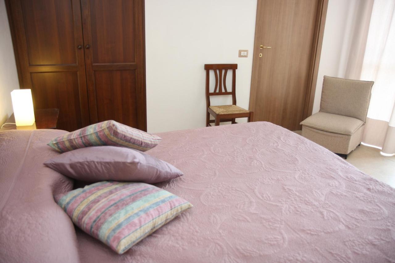 Bed and Breakfast Gli Acini Pietra dei Giorgi Exterior foto